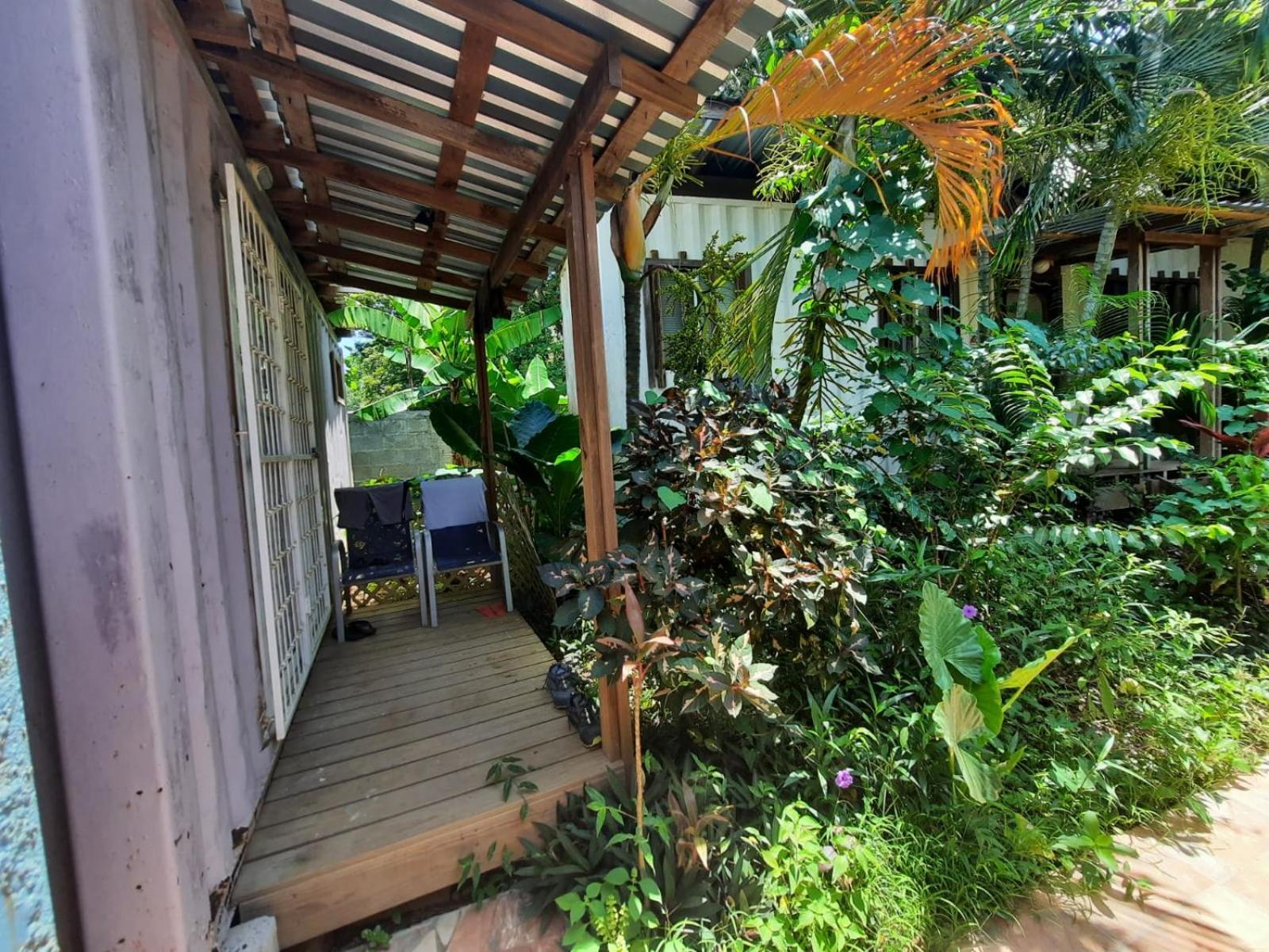 Roatan Backpackers' Hostel Sandy Bay Exterior photo